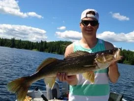 Dylan Weaver 32.5in Walleye