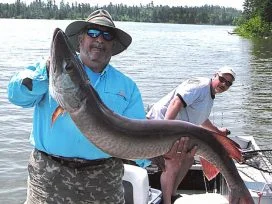 Ken Buzzi 52in Muskie